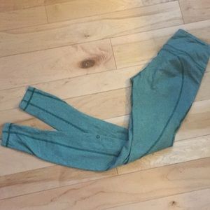 Lululemon green striped cotton run swiftly pant.